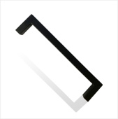 М0085 Ручка-скоба 128 мм черный С42 пласт. К